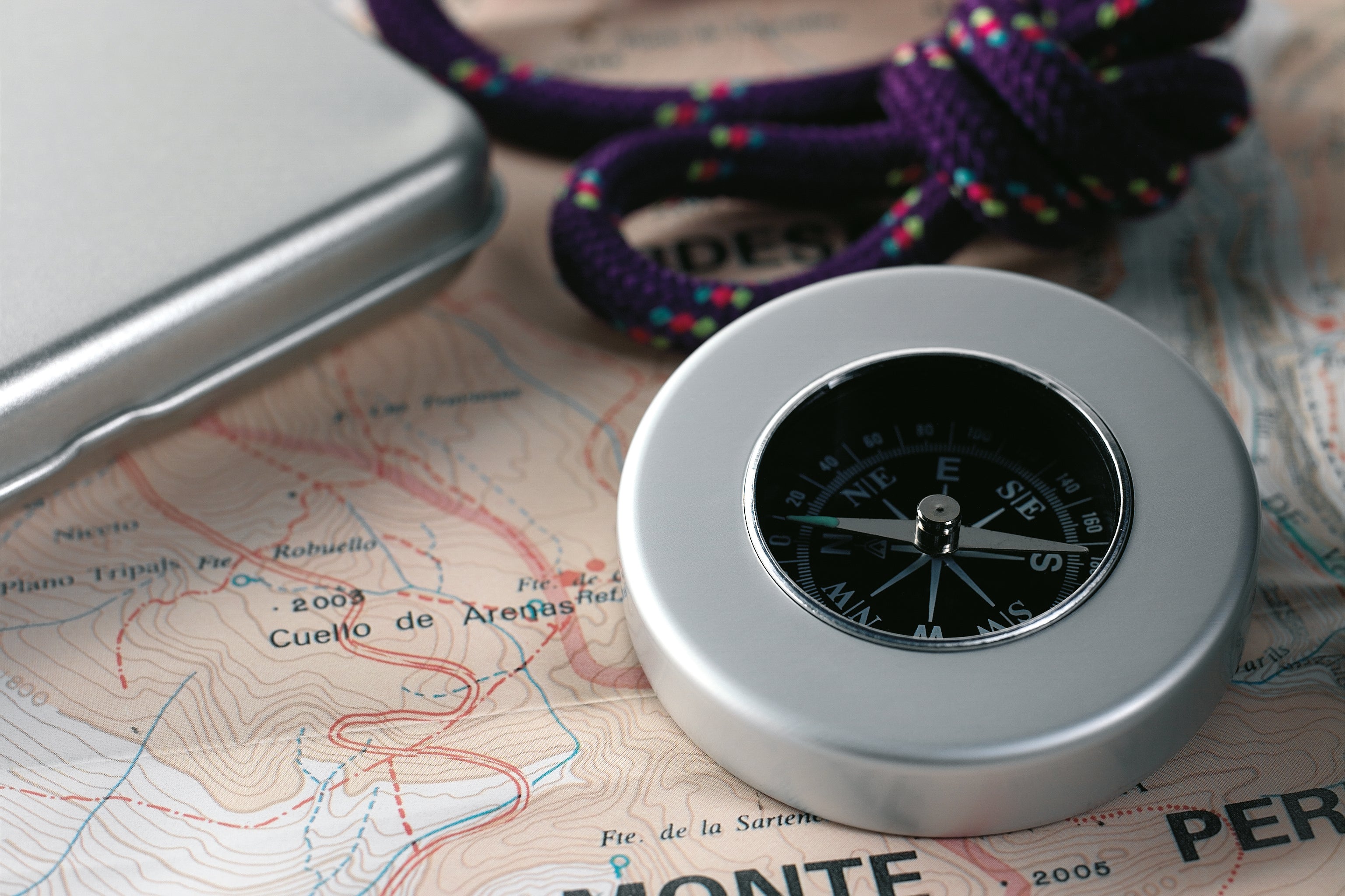 Busolă clasică din aluminiu