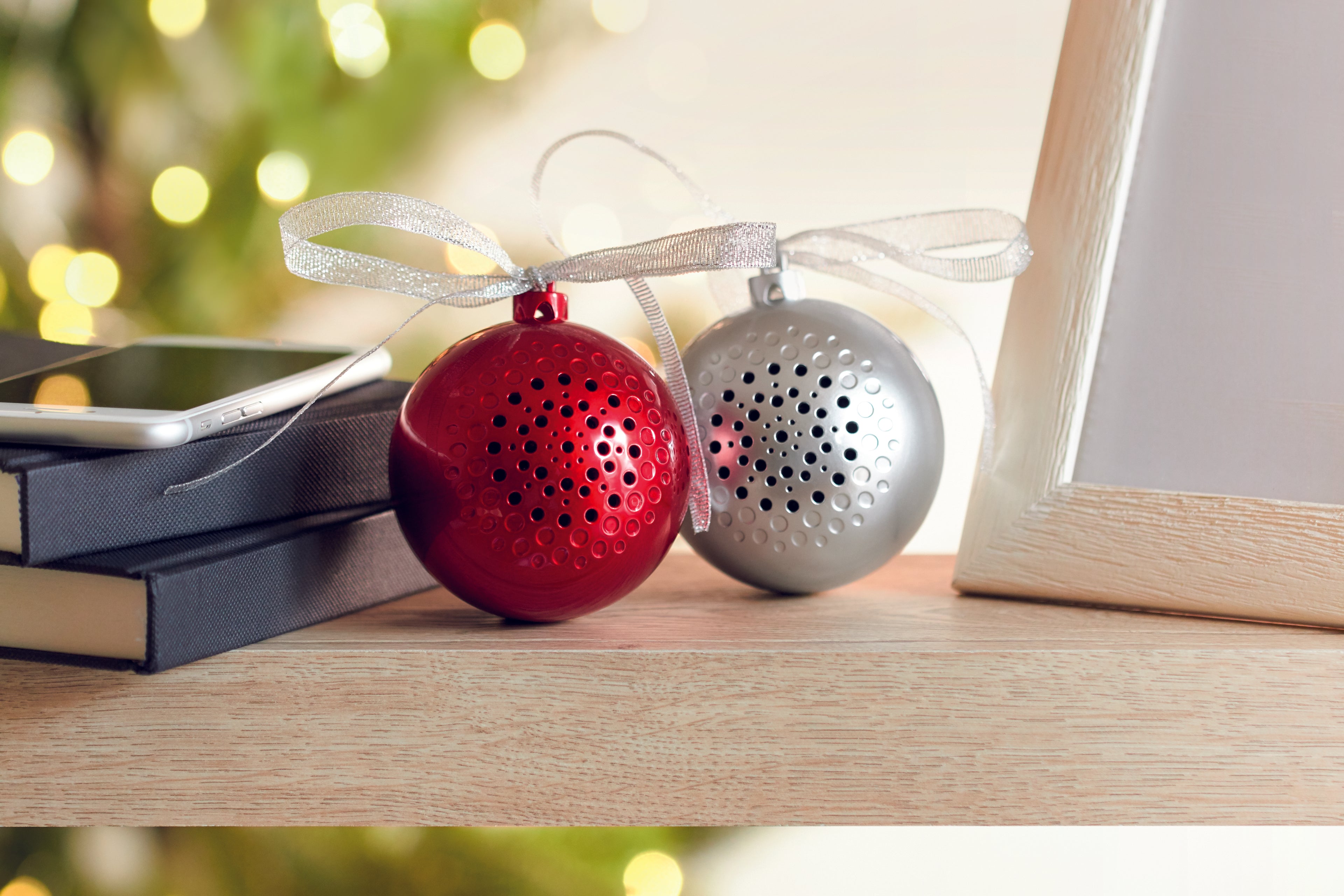 Boxă glob de Crăciun