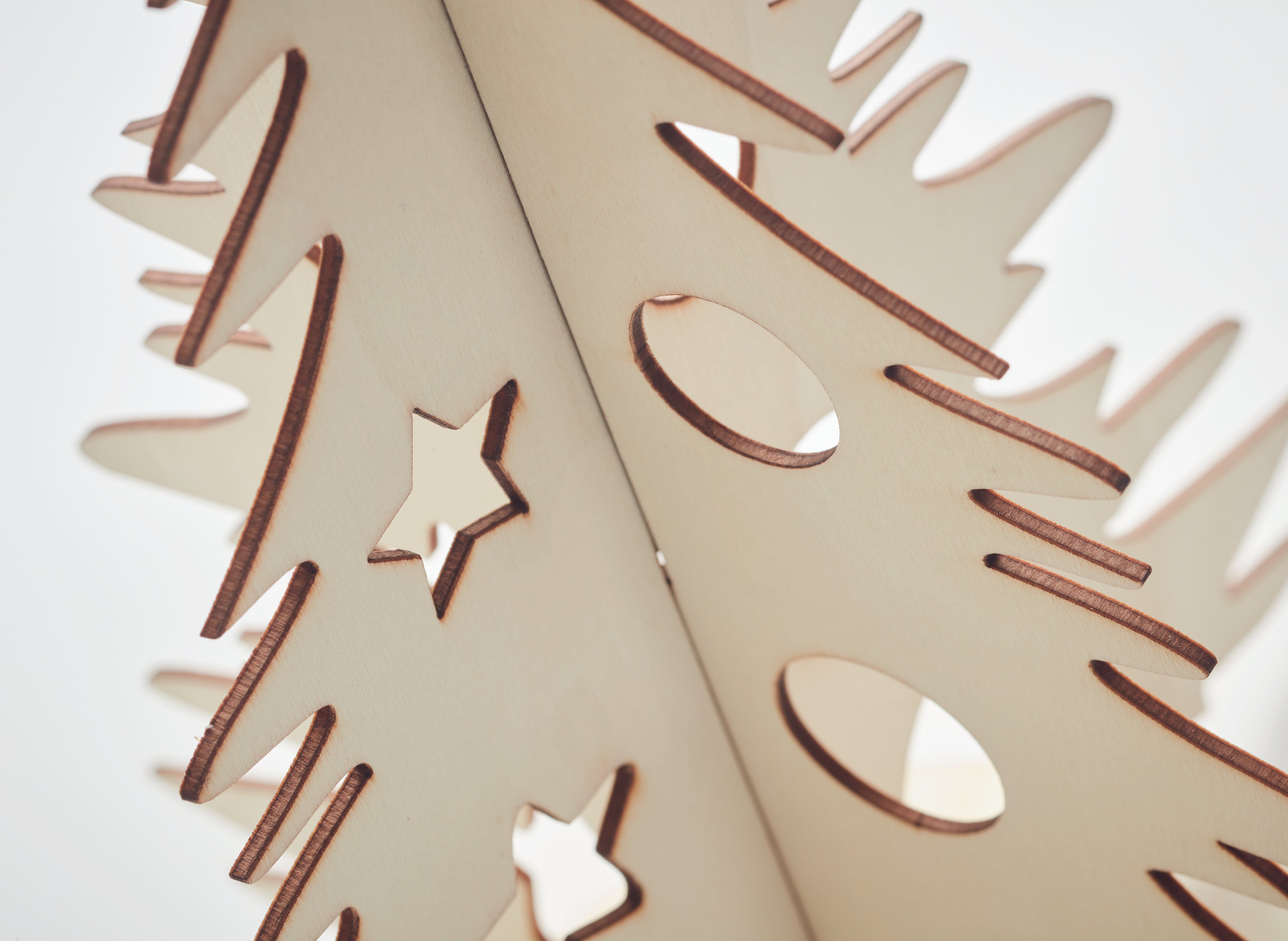 Brad de Crăciun din lemn DIY