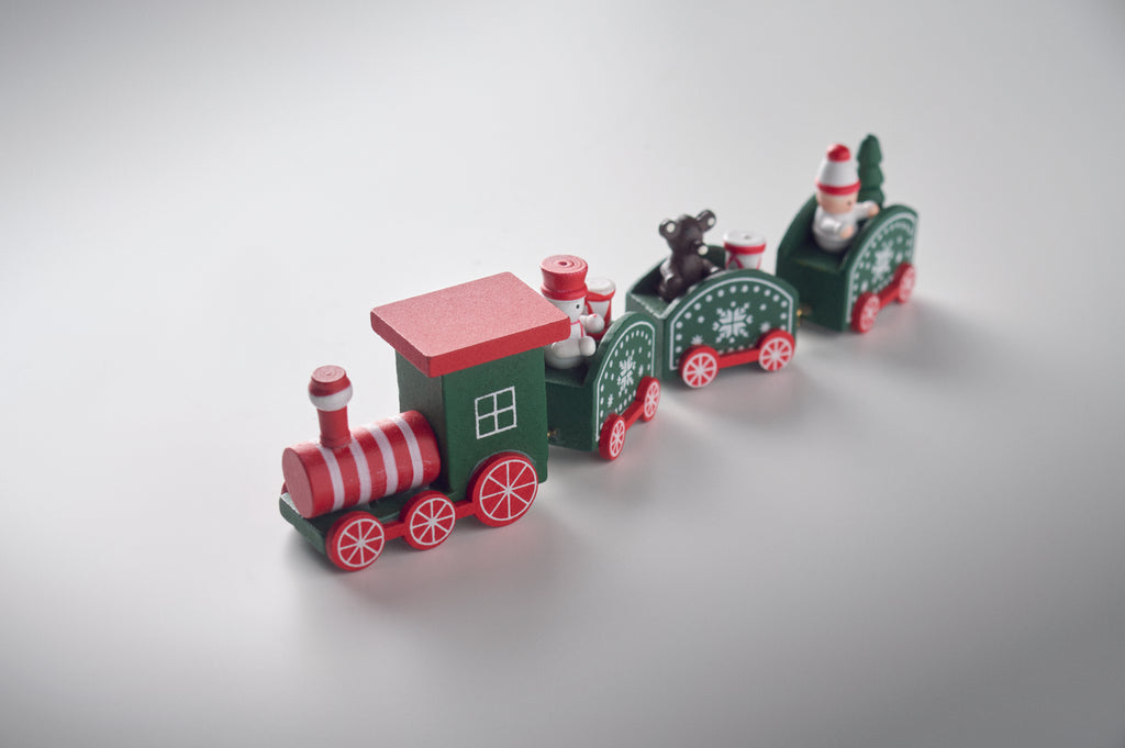 Tren de Crăciun din lemn