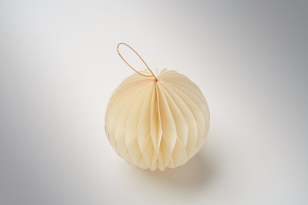 Hanger pliabil de hârtie