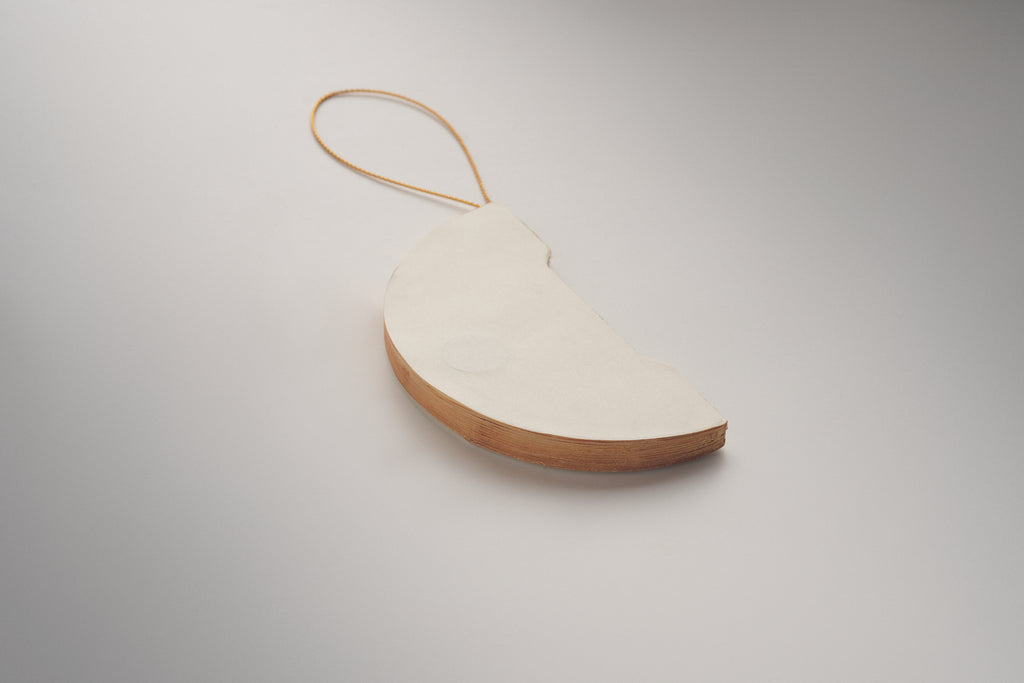 Hanger pliabil de hârtie