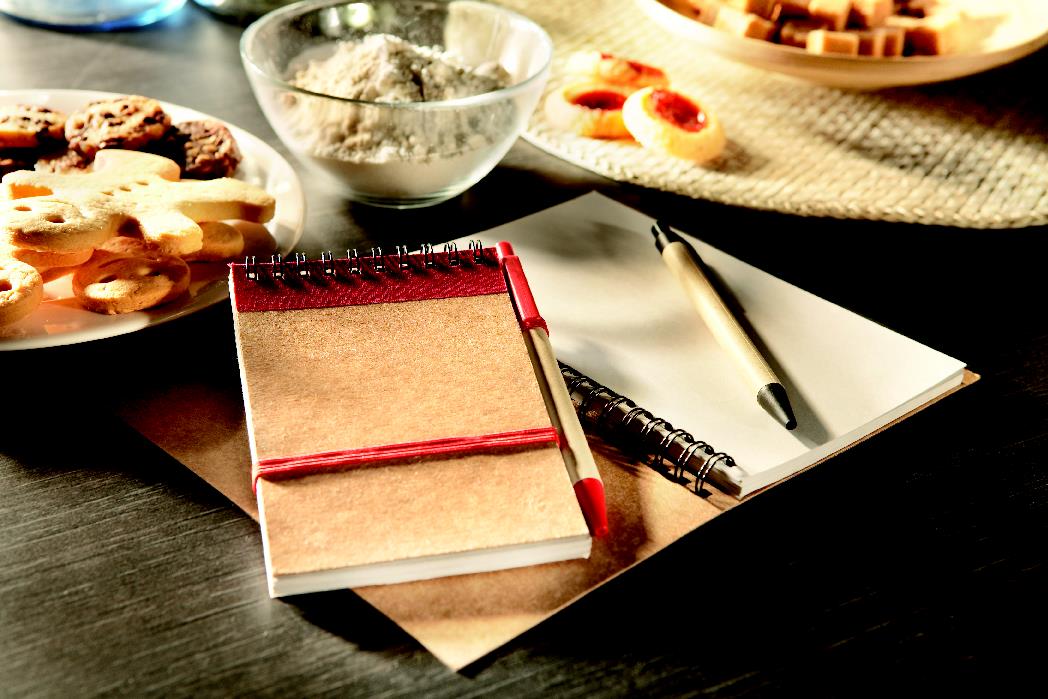 Bloc notes reciclat și pix