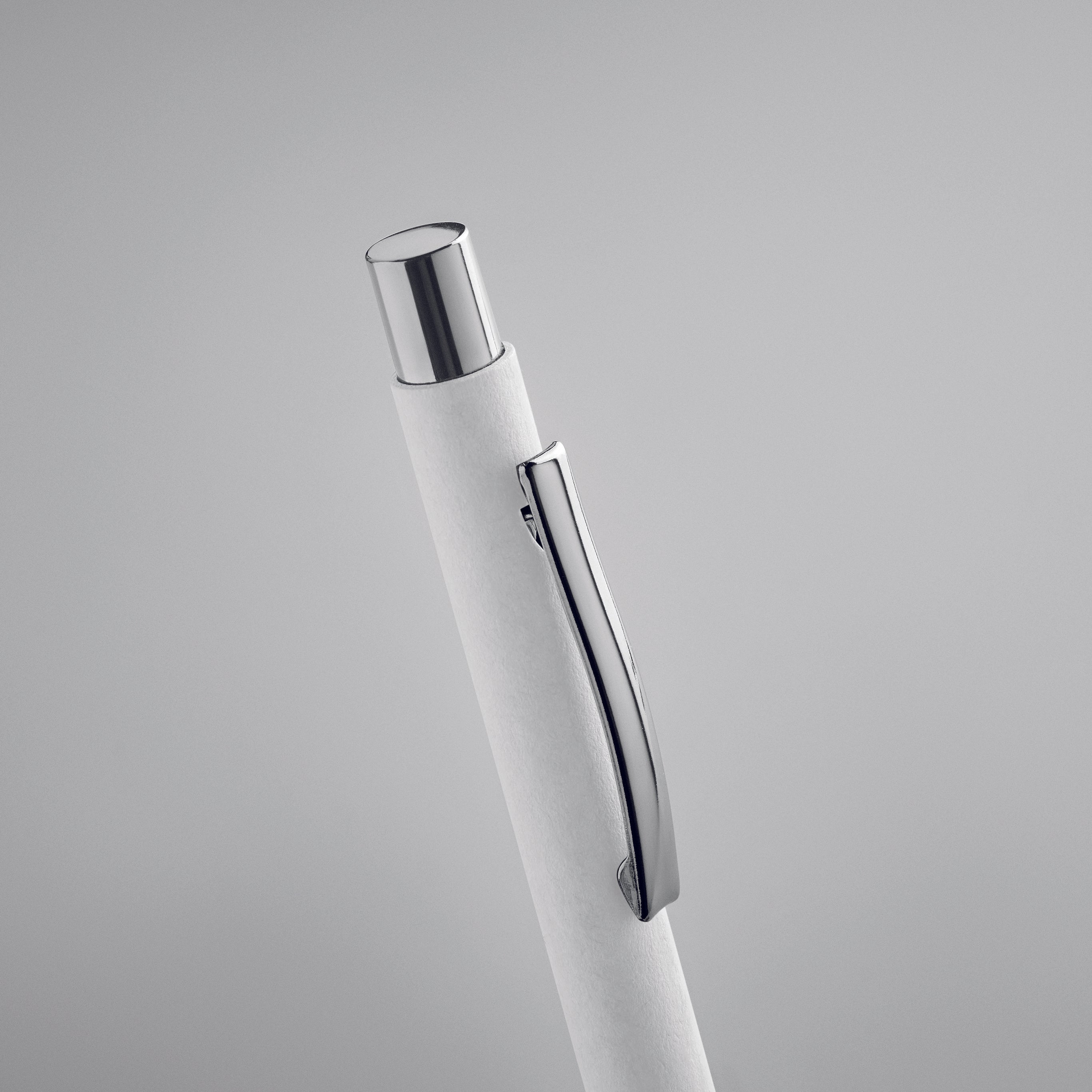 Pix cu bilă din hârtie reciclat