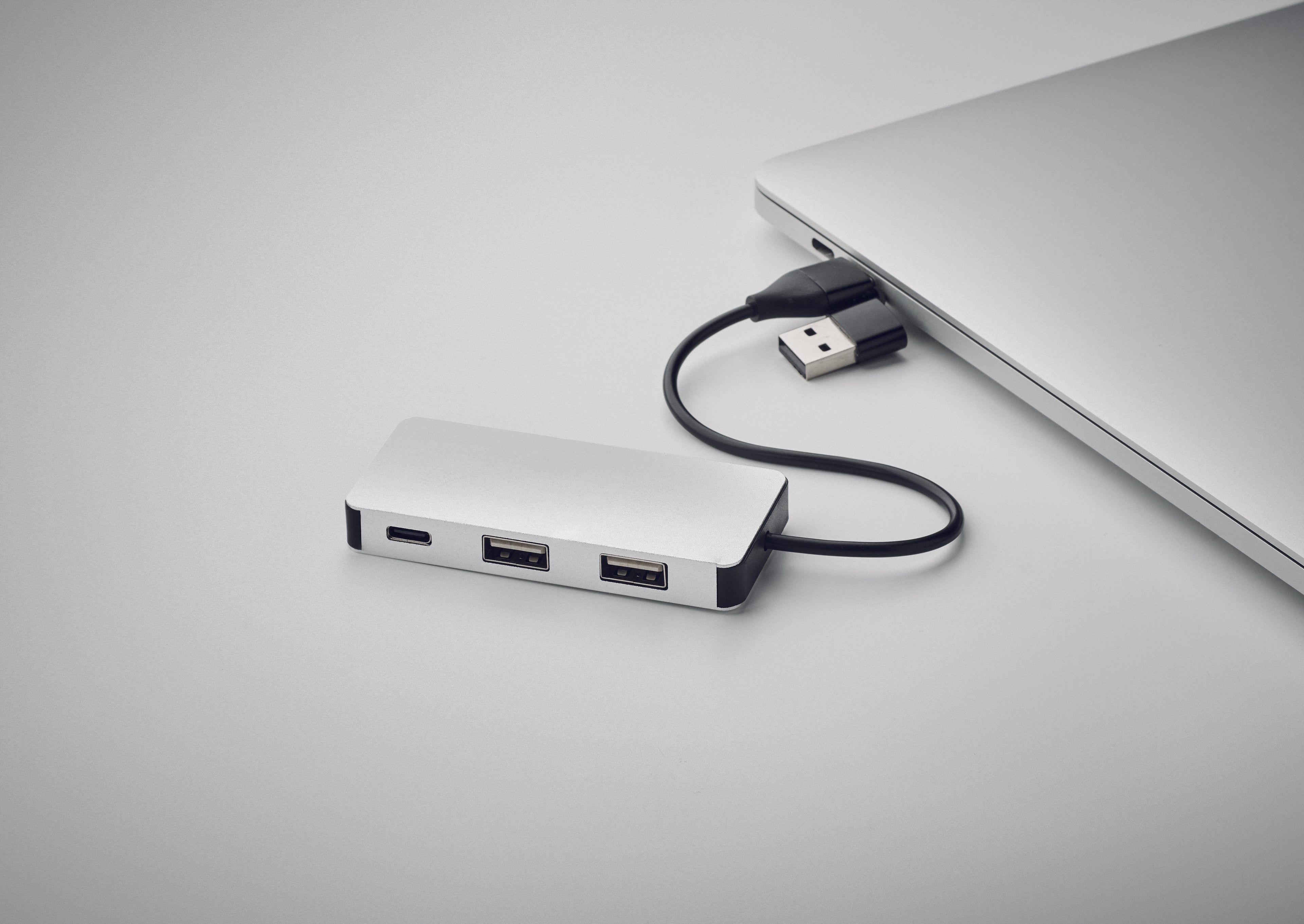 Hub USB cu 3 porturi + cablu 20