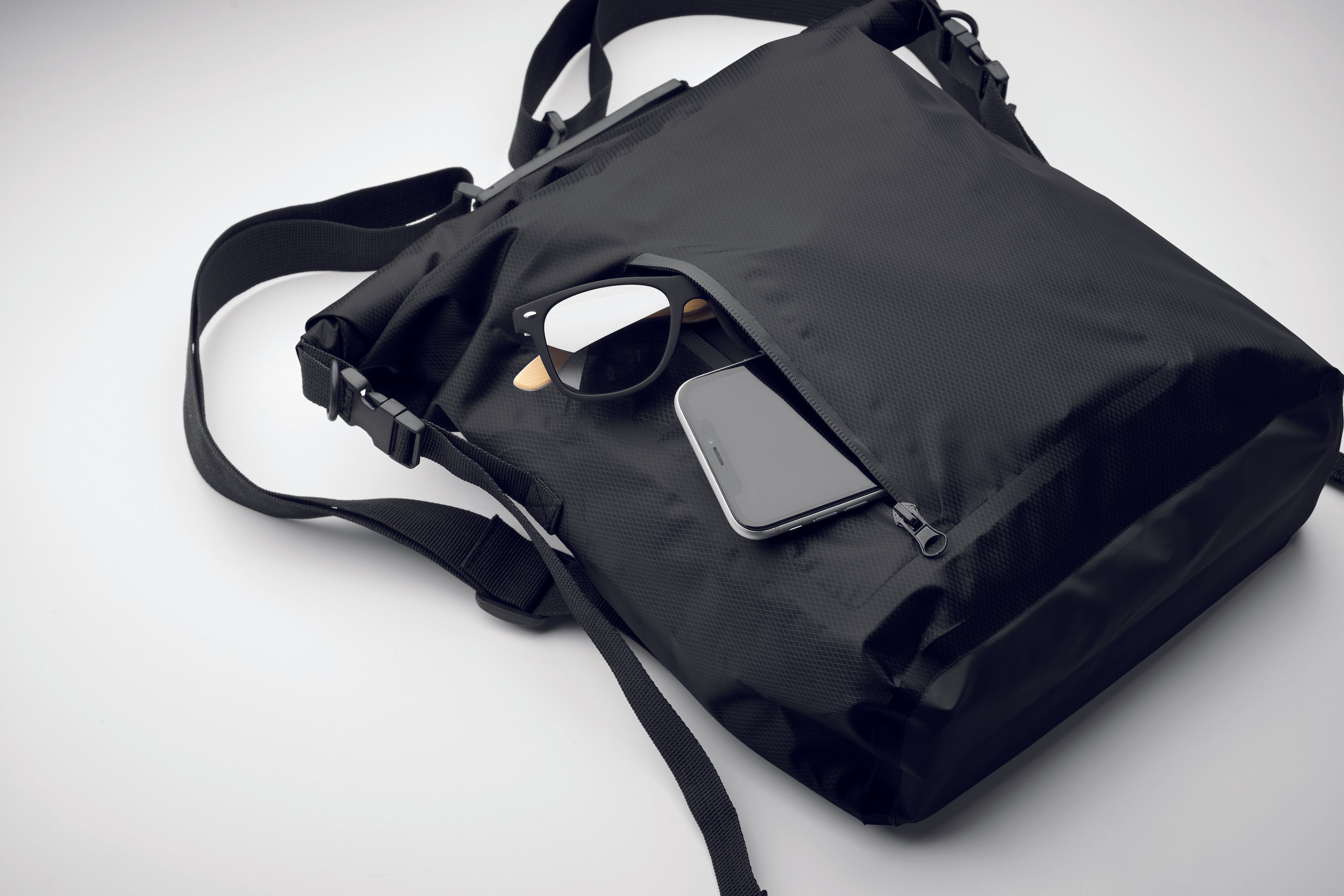 Geantă impermeabilă RPET rollto