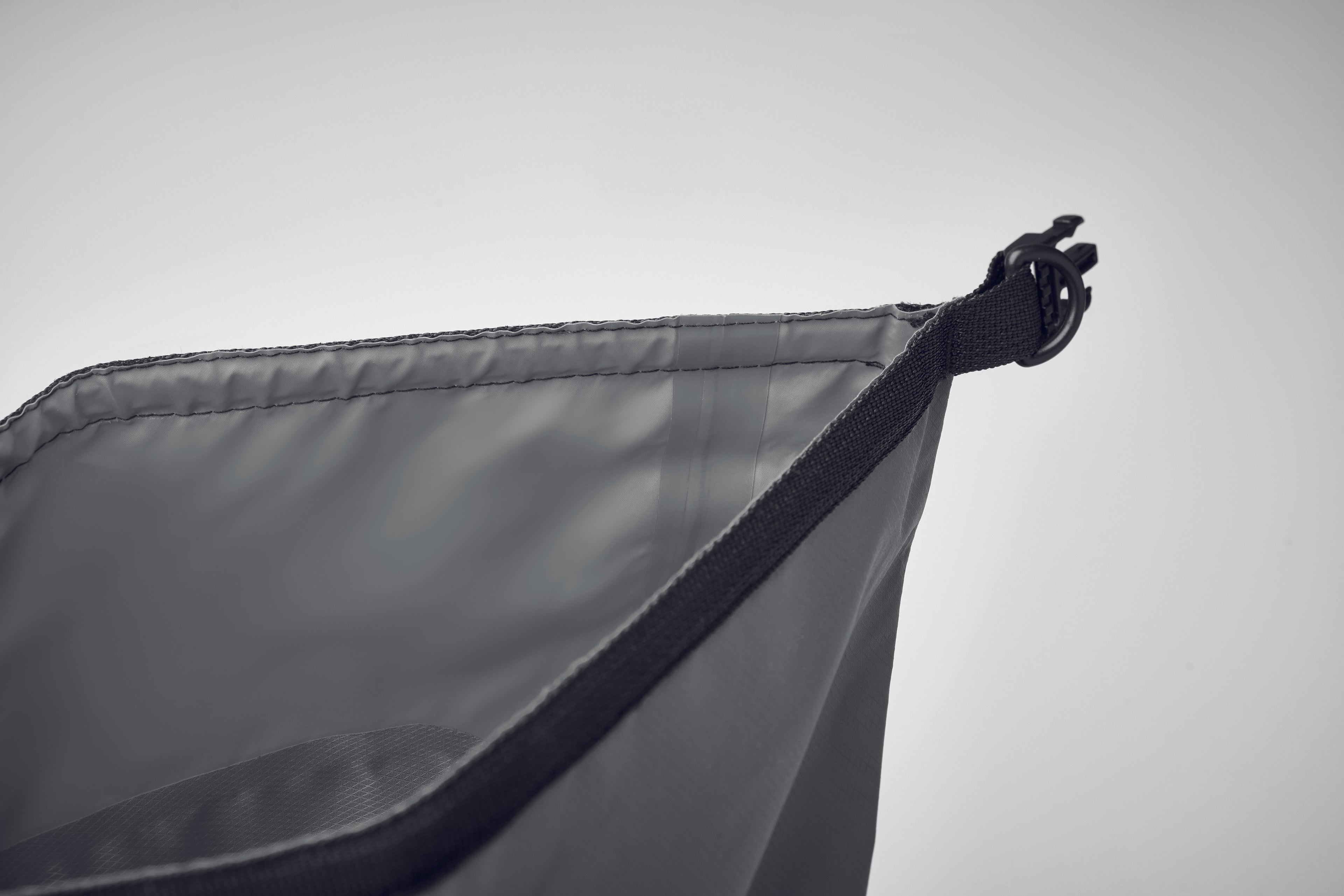 Geantă impermeabilă RPET rollto