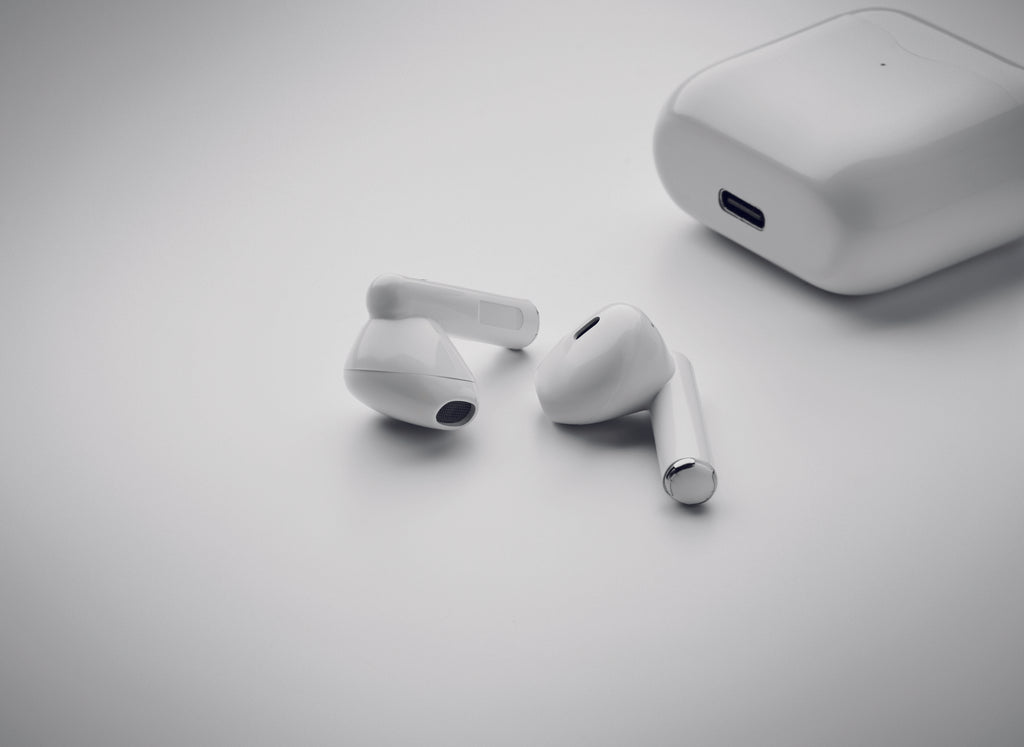 Căști TWS cu bază de încărcare