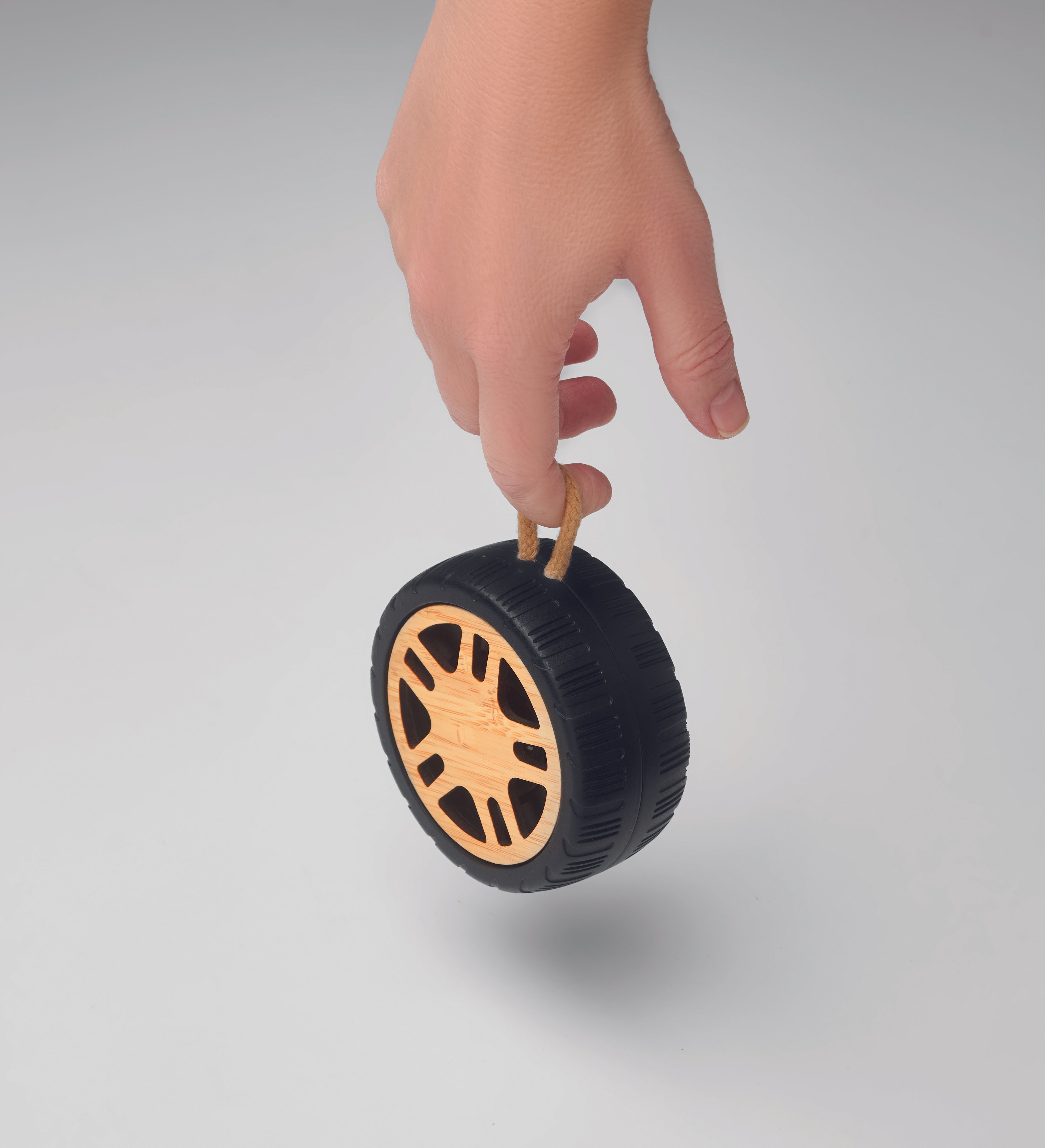 Boxă wireless în formă de anvel