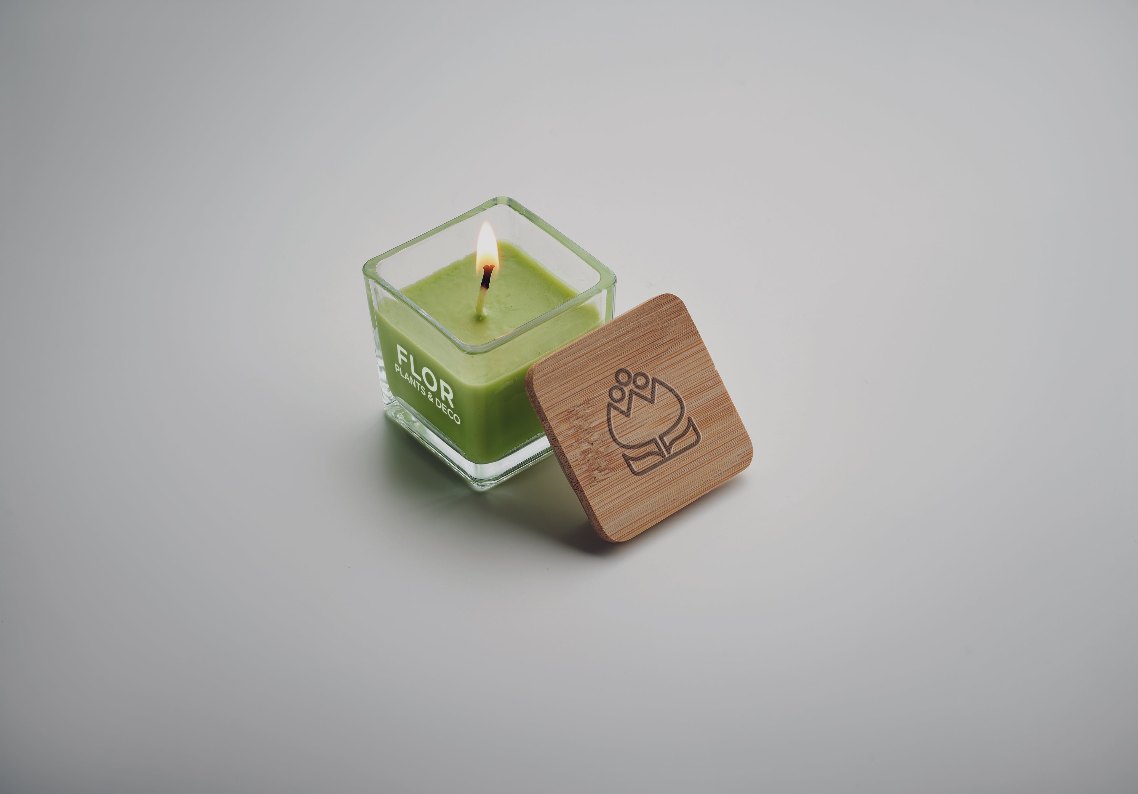 Lumânare parfumată pătrată 50gr