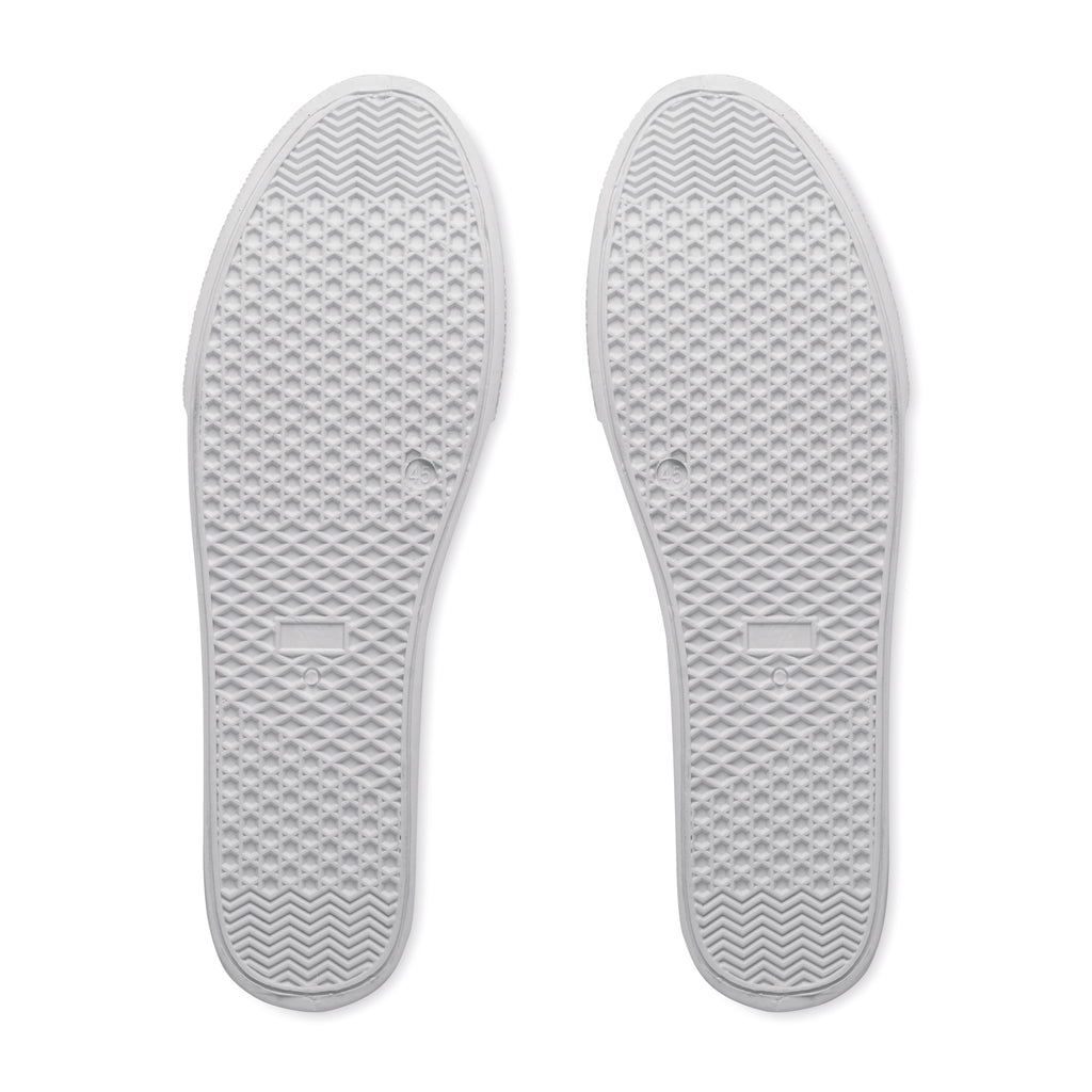 Teneși din PU mărimea 47