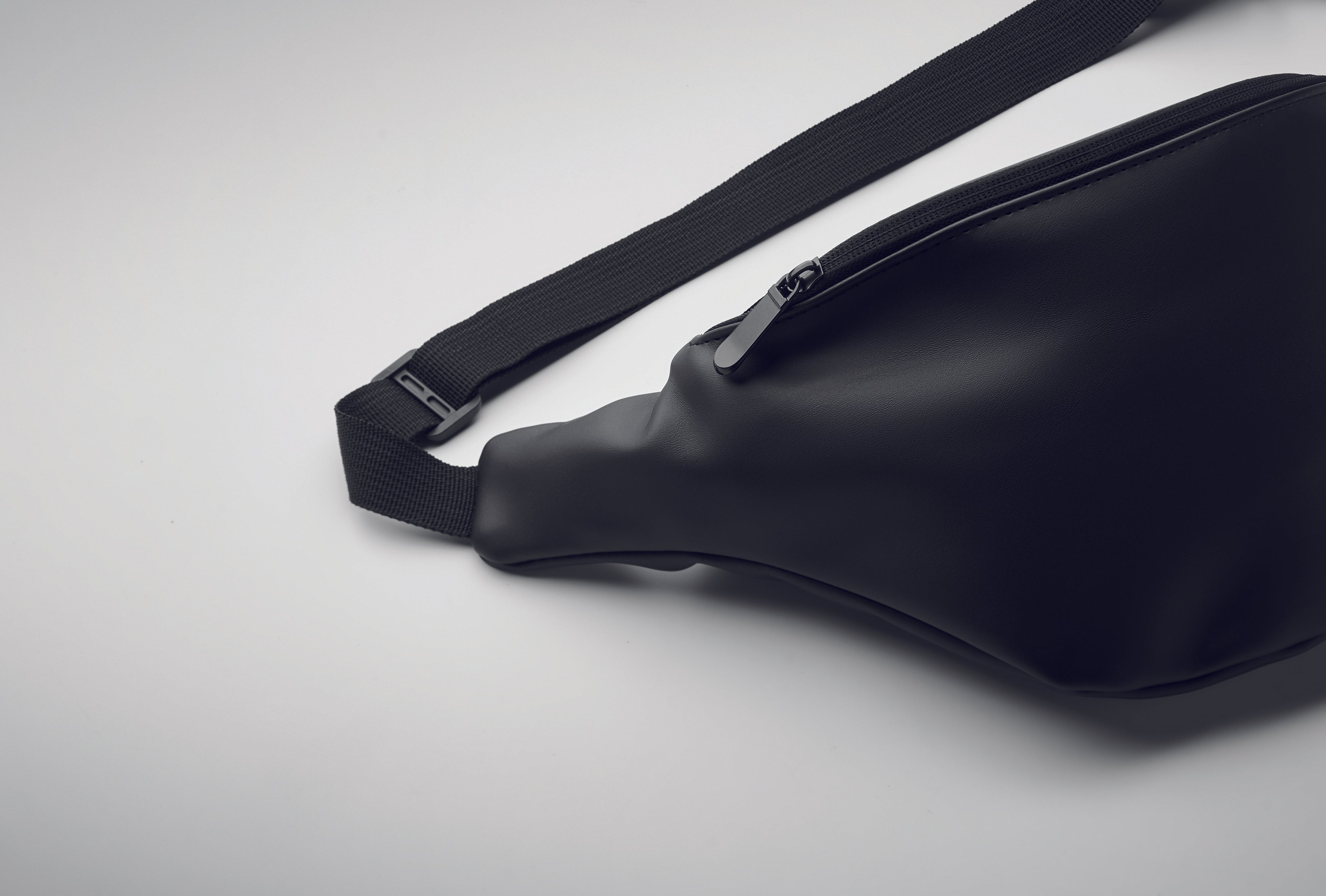 Borsetă din PU moale