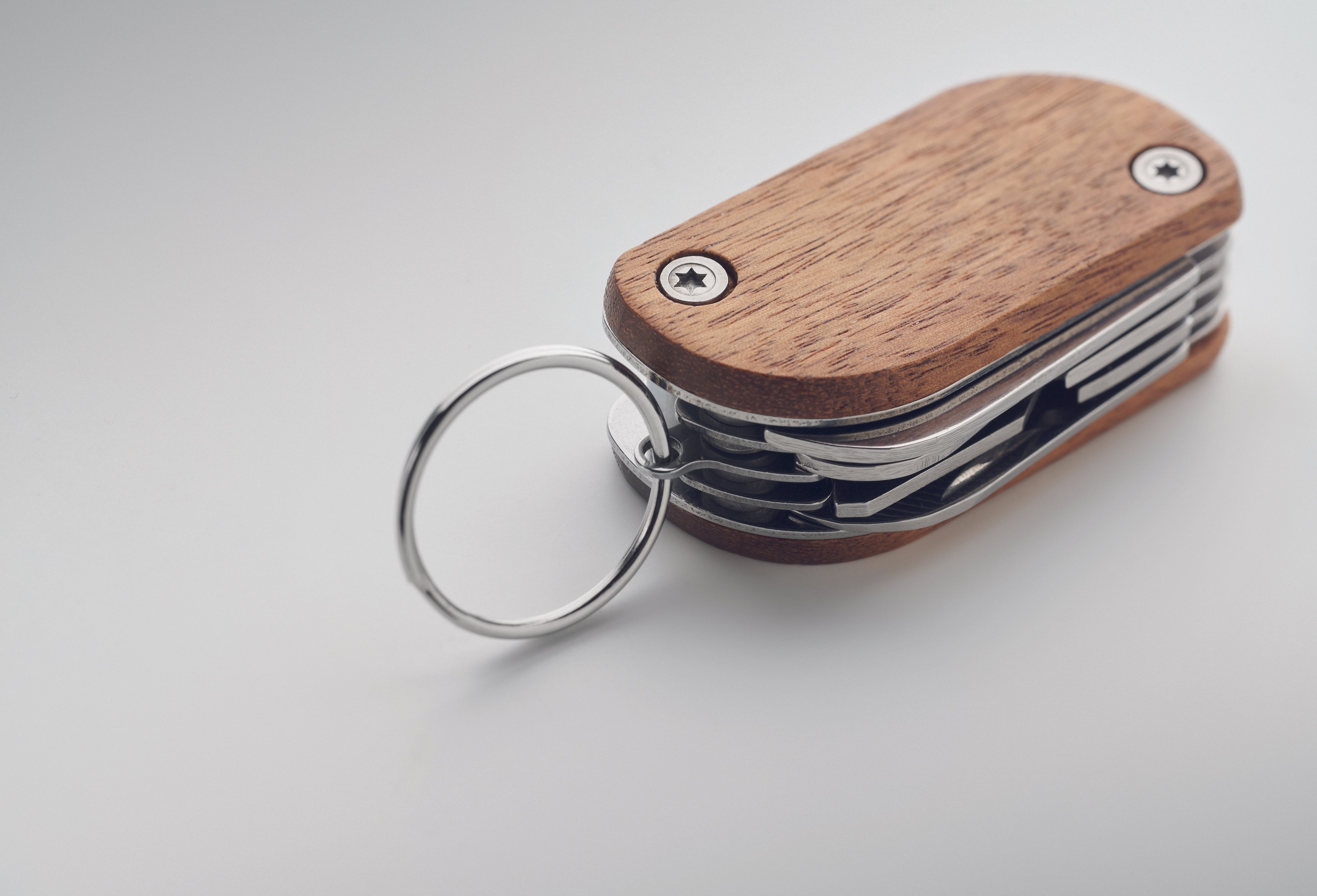 Cuțit buzunar multifuncțional