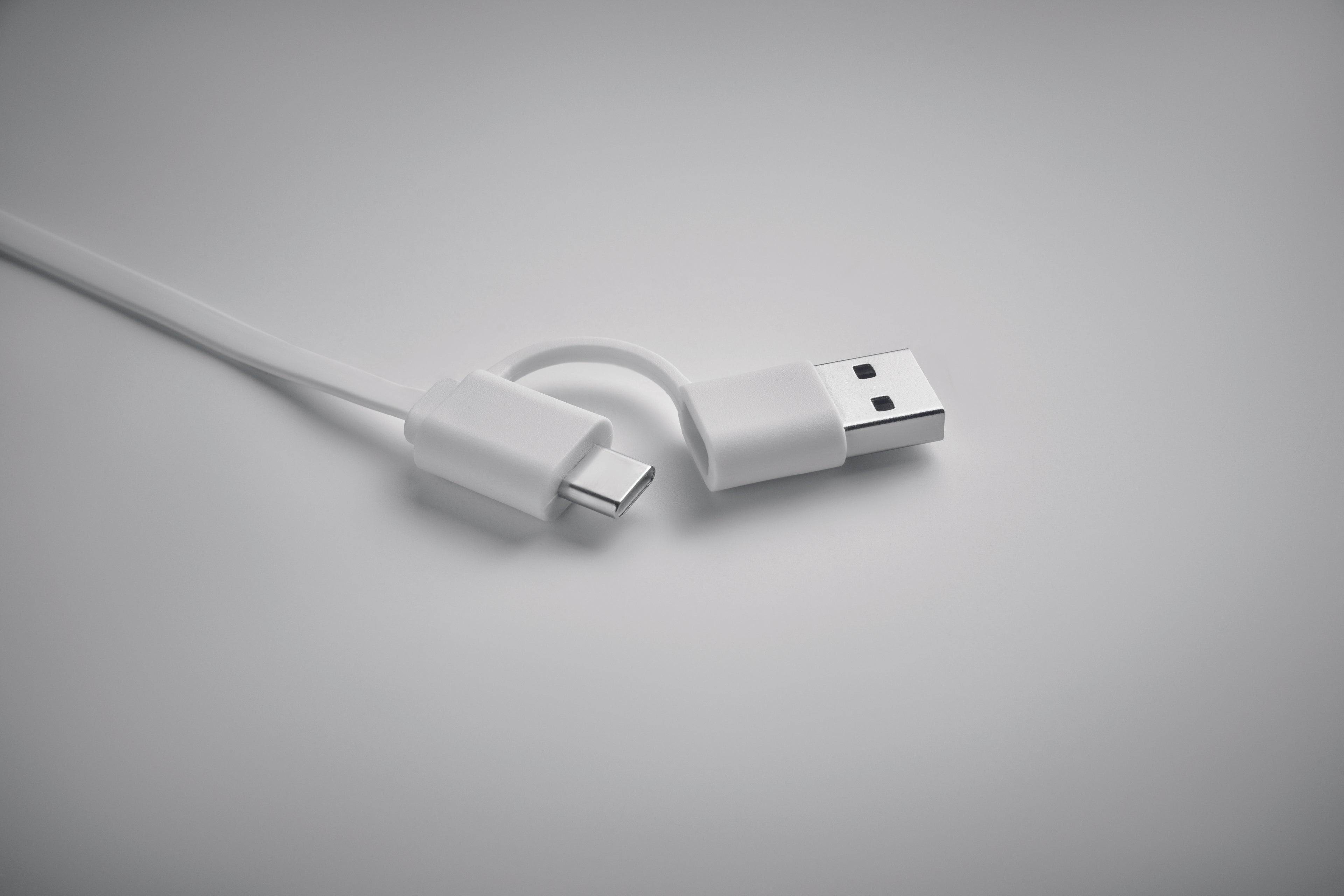 Cablu de încărcare retractabil