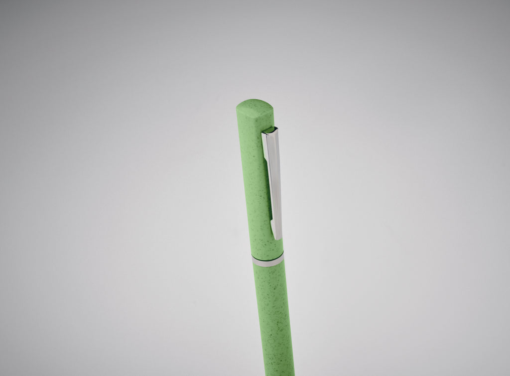 Pix cu răsucire din paie de grâ