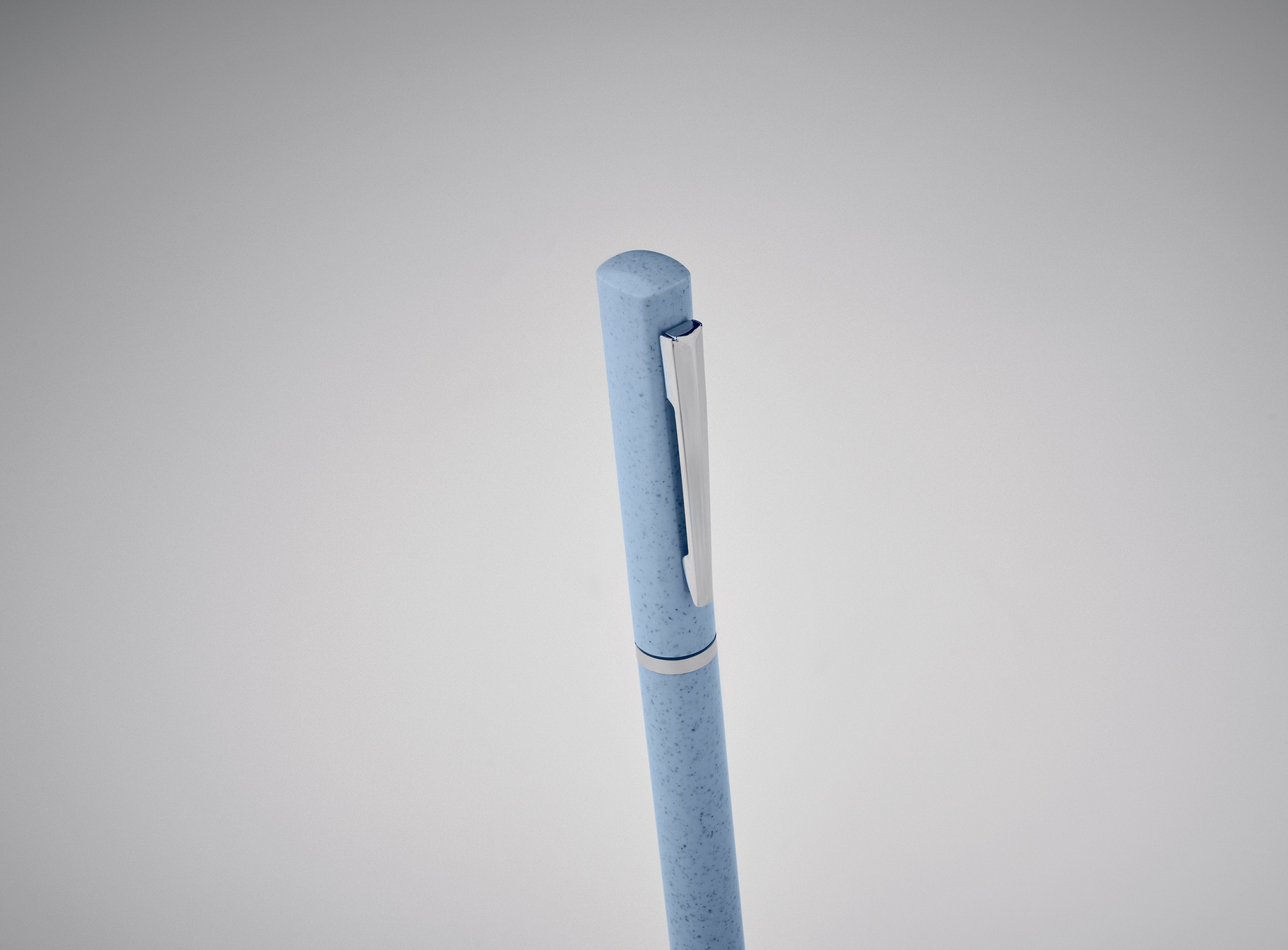 Pix cu răsucire din paie de grâ