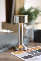 Lampă de masă din fier reîncărcMO2478