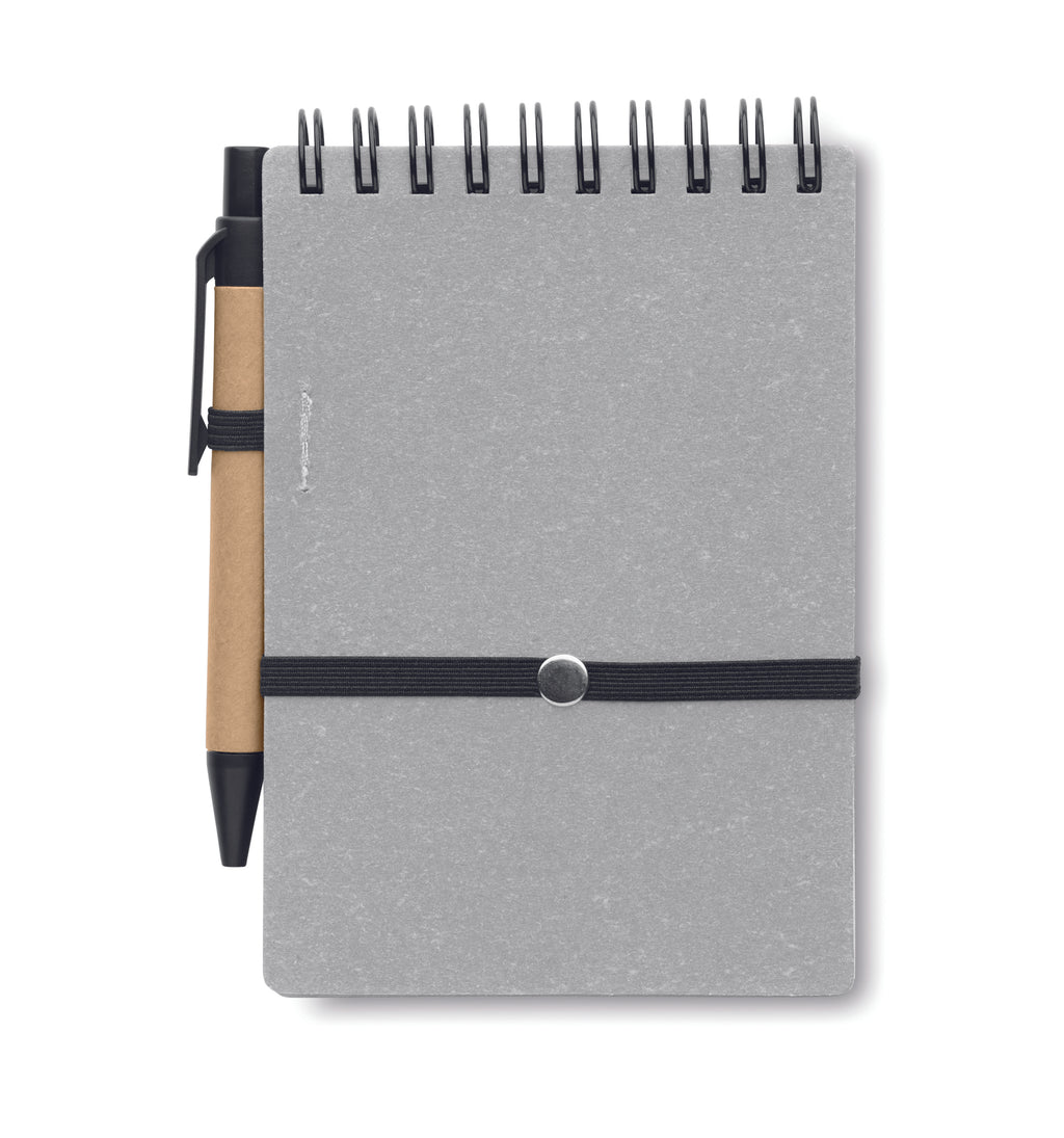 Caiet reciclat cu pix