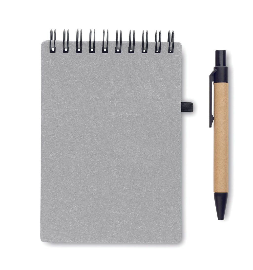 Caiet reciclat cu pix