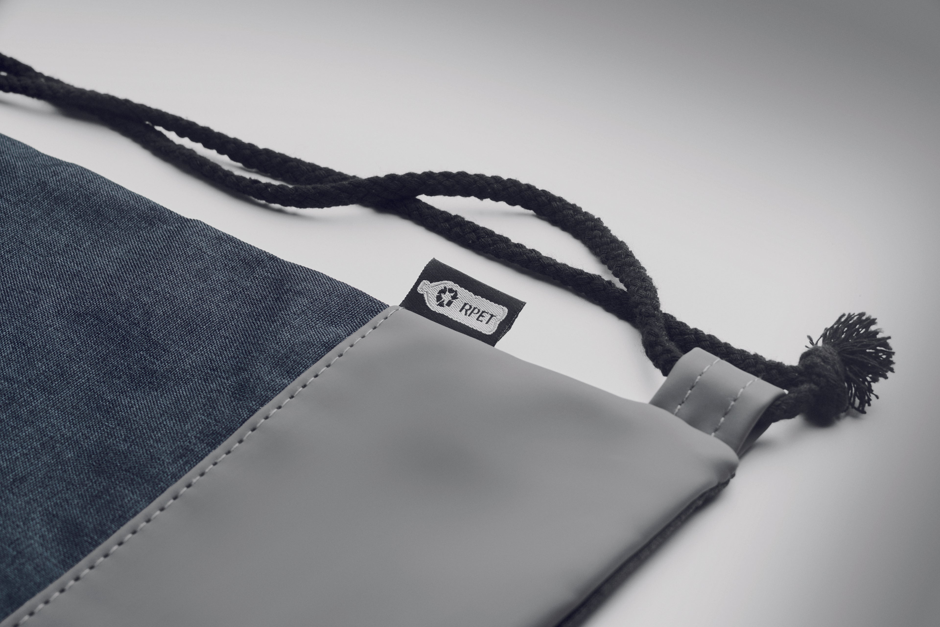 Rucsac cu șnur în 2 tonuri RPET