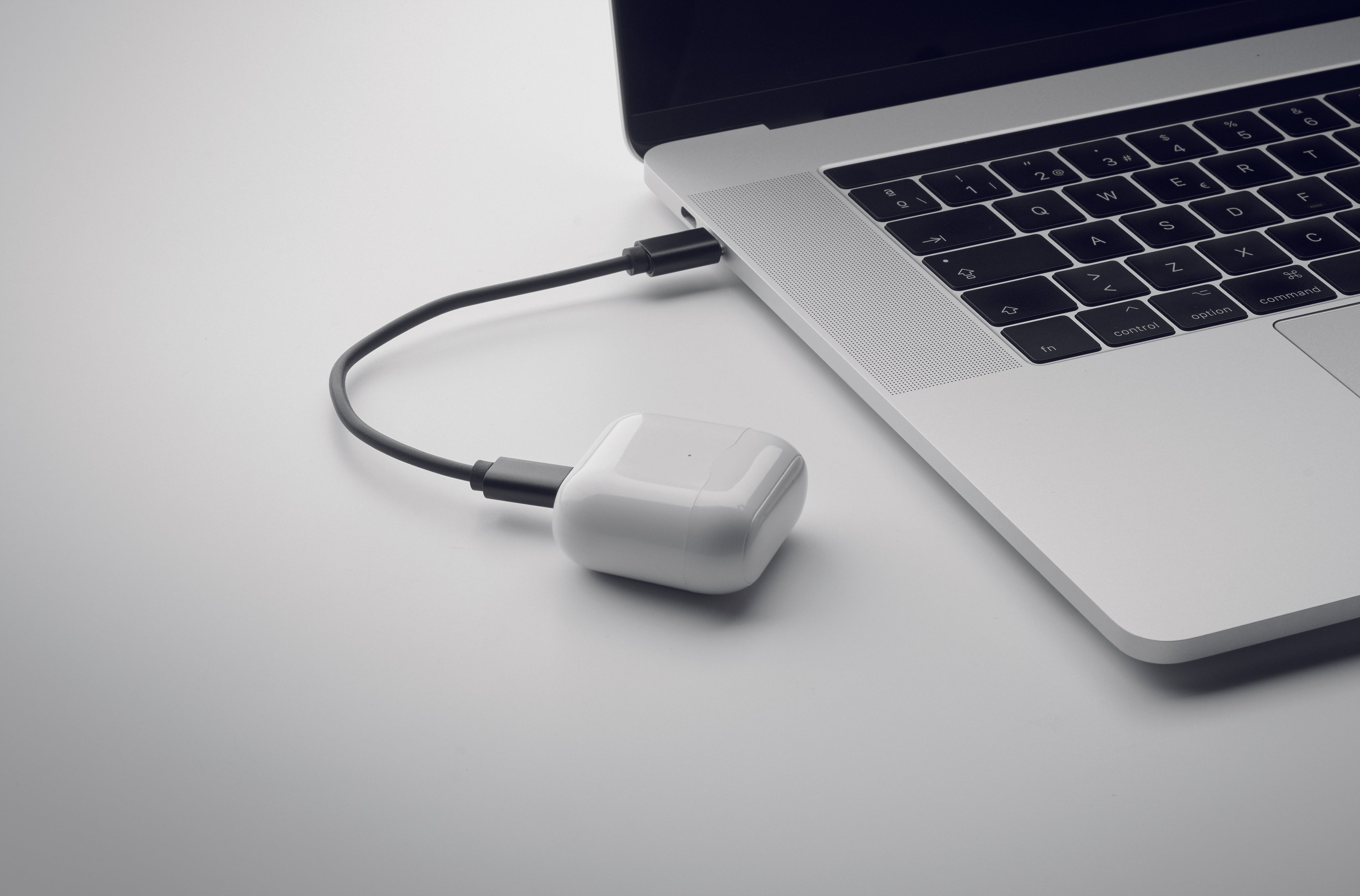 Set conector cablu 4 în 1 15W