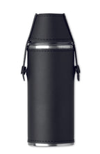 Butelcă cu pahare de shot