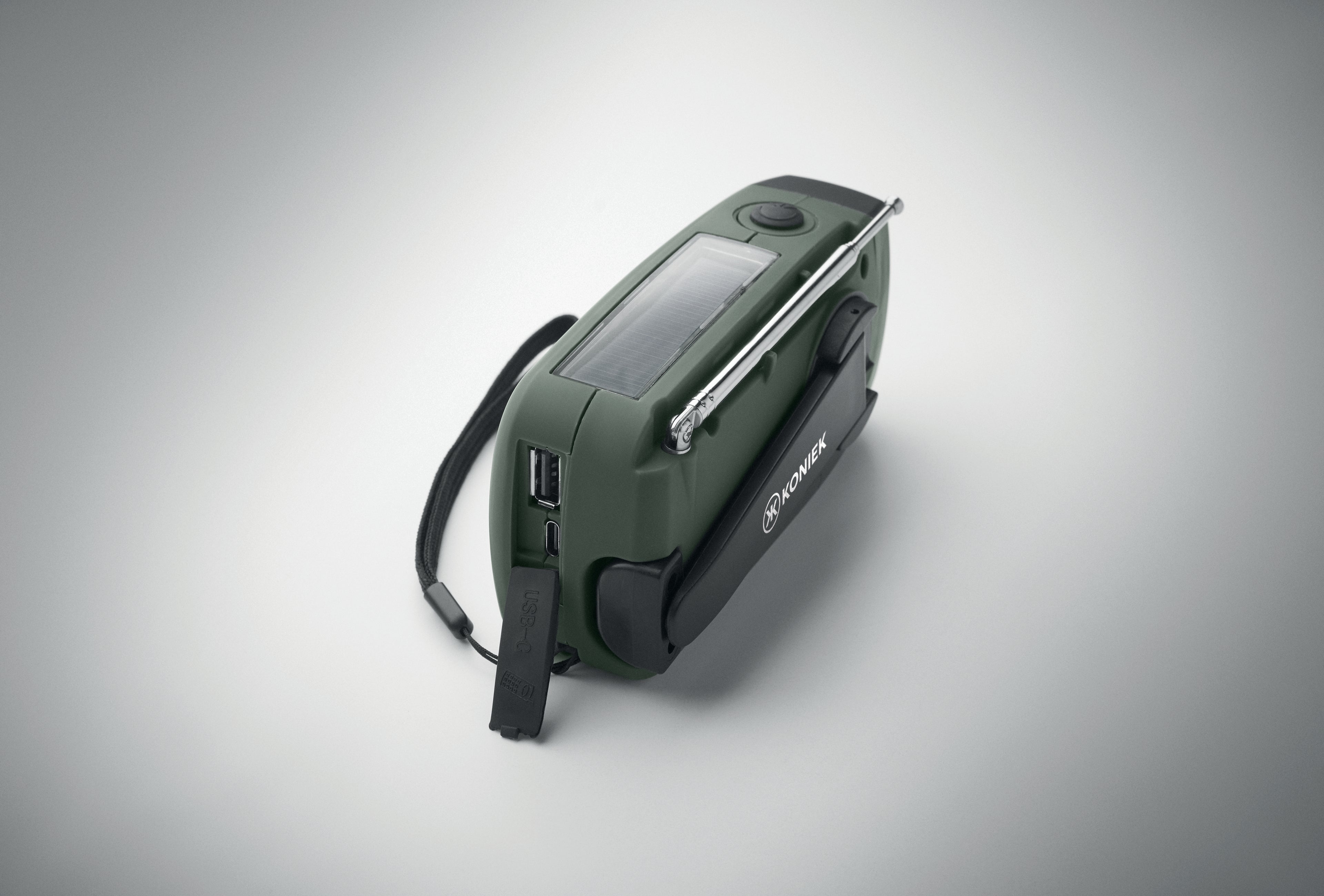 Radio portabil cu lanternă LED