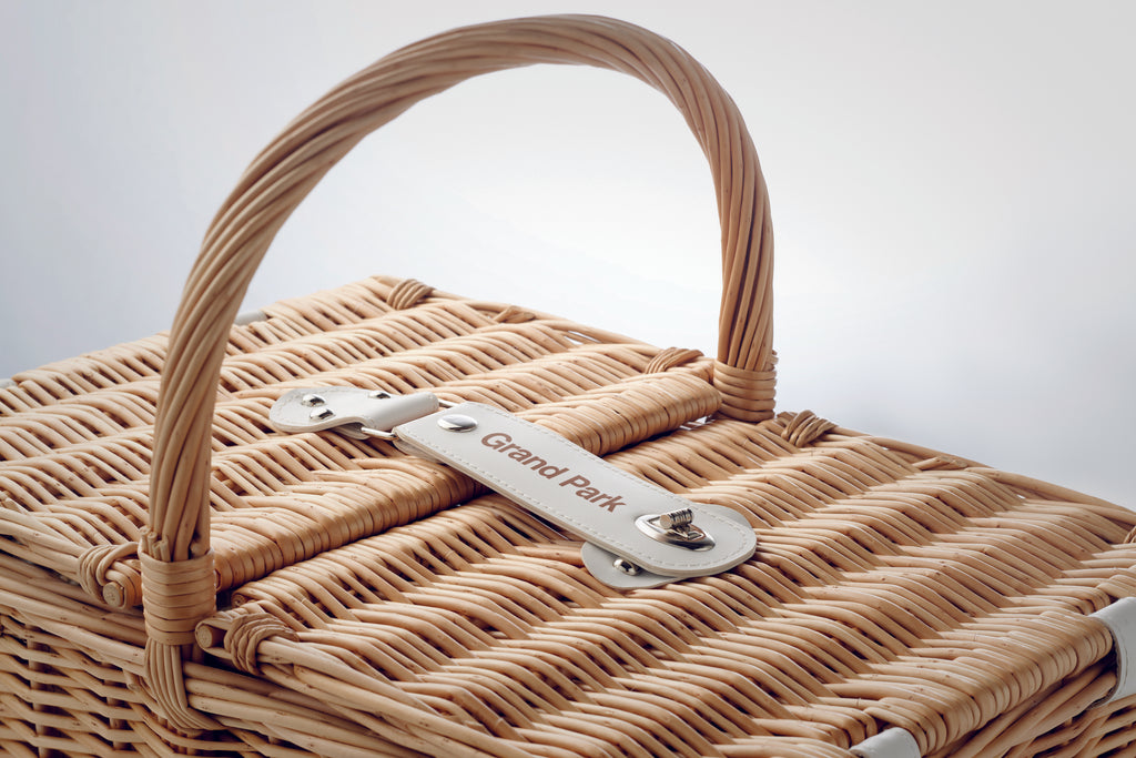 Coș picnic răchită 4 persoane