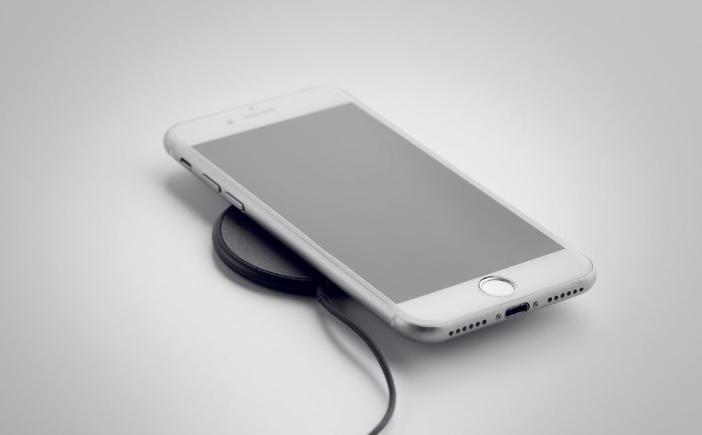 Încărcător magnetic fără fir