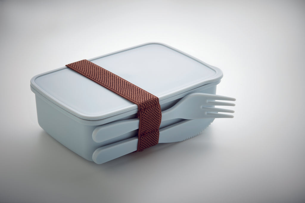 Cutie de prânz cu tacâmuri