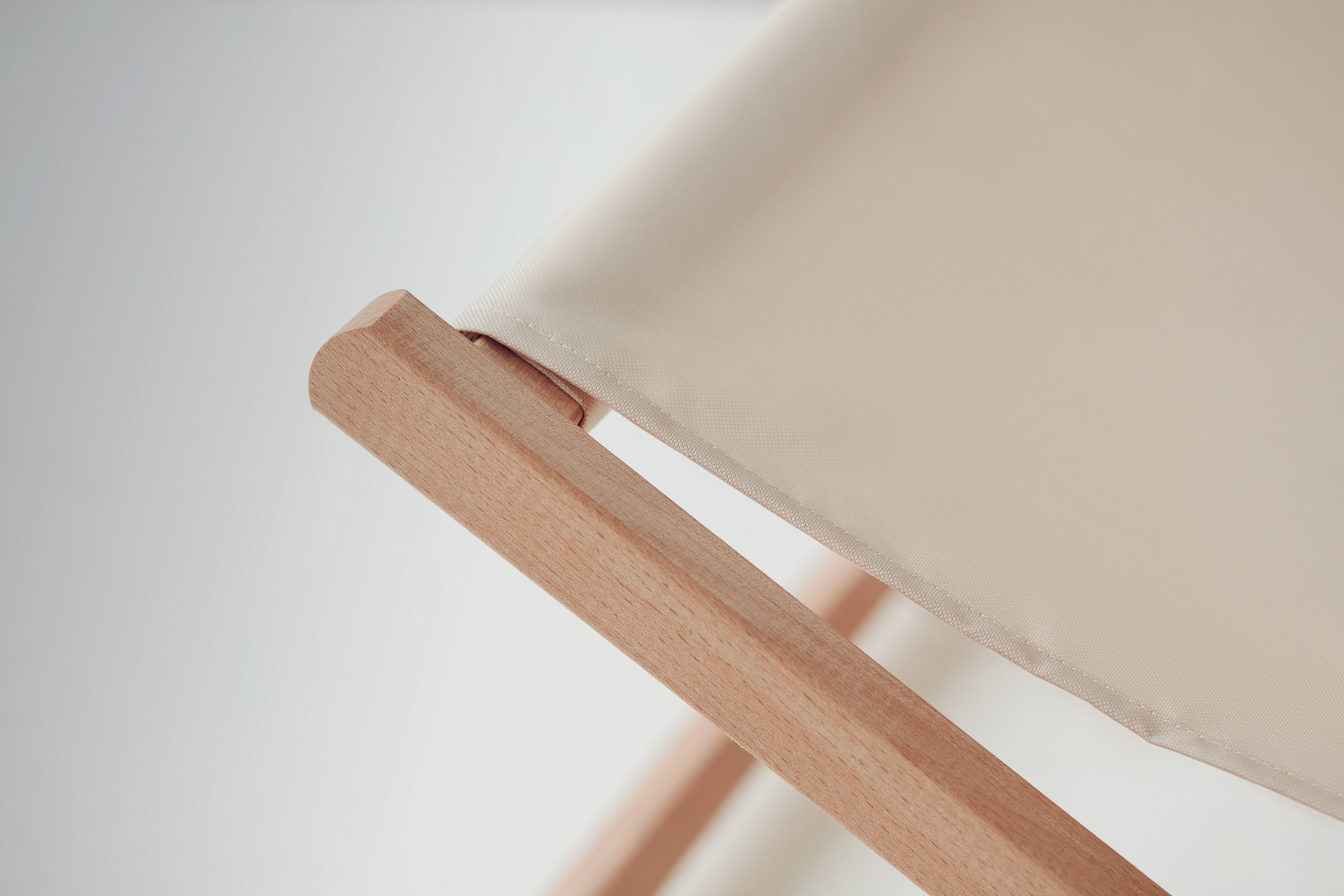 Șezlong de plajă din lemn