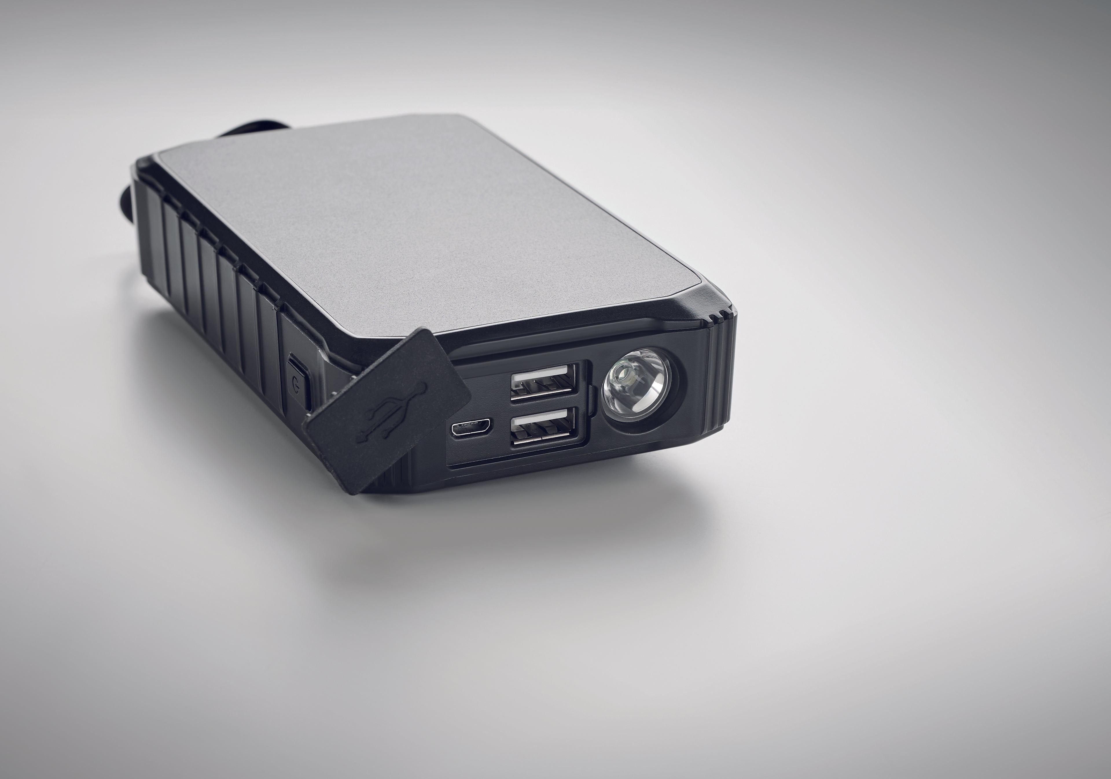 Powerbank solar +dinam 8000mAh